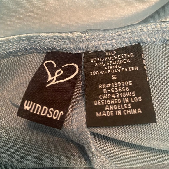 Windsor women’s dress gray slimming small silky new with tags - Picture 12 of 15